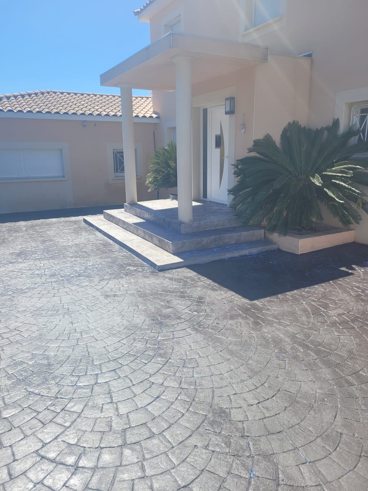Application de béton décoratif pour particuliers et professionnels