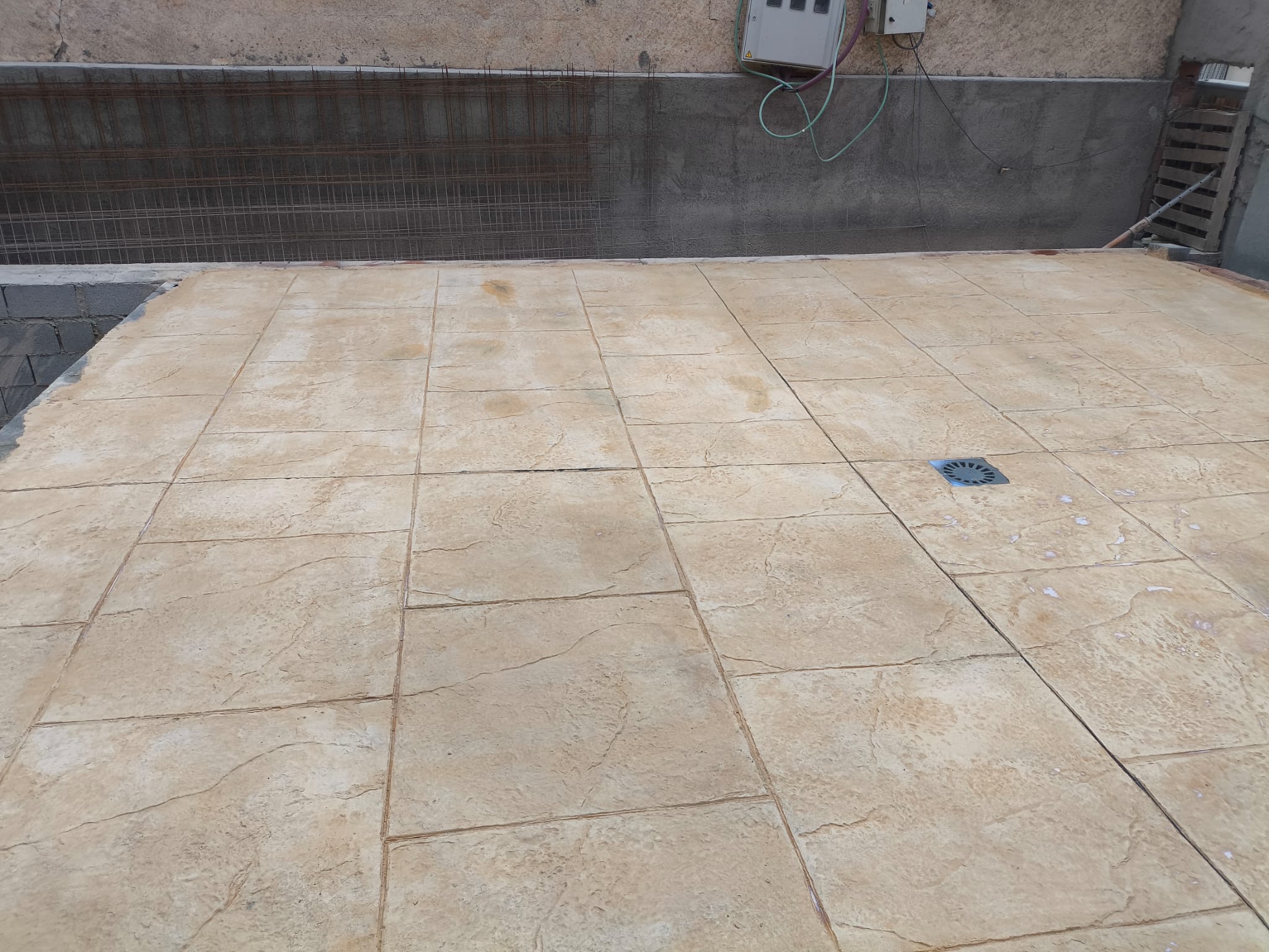 Conception de sols en béton adaptés aux besoins du client